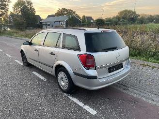 Opel Astra 1.3 cdtI picture 4