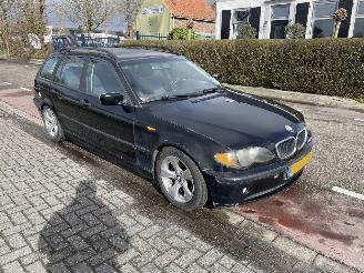 demontáž osobní automobily BMW 3-serie 318 D Toering 2003/6