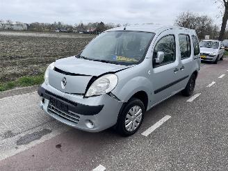 Renault Kangoo 1.6-16V MPV picture 2