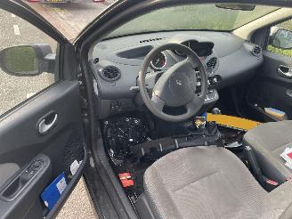 Renault Twingo 1.2-16V picture 5