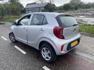 Kia Picanto 1.0 Dpi picture 4