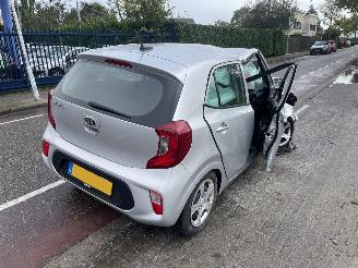 Kia Picanto 1.0 Dpi picture 3