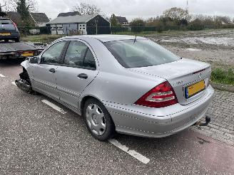 Mercedes C-klasse 180 c picture 4