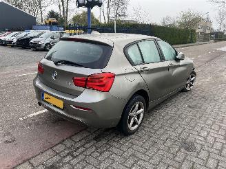 BMW 1-serie 116i picture 3