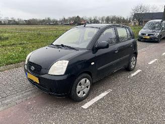Kia Picanto 1.0-12V picture 2