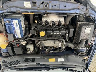 Opel Astra 1.6-8V -G-CC picture 6
