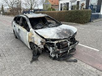 Autoverwertung Toyota Auris Touring Sports 1.8-16V Hybrid 2018/3
