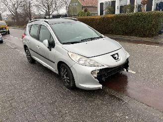Uttjänta bilar auto Peugeot 207 1.6-16V 2008/9