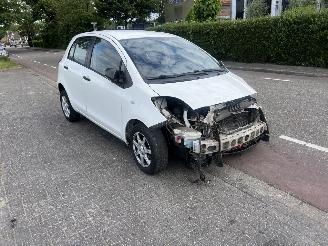 disassembly passenger cars Toyota Yaris 1.0-12V 2011/1