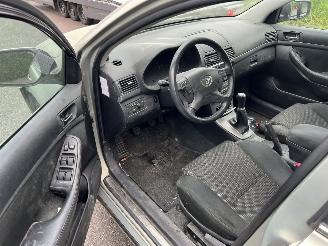 Toyota Avensis 2.0-16V picture 5