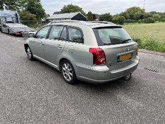 Toyota Avensis 2.0-16V picture 4