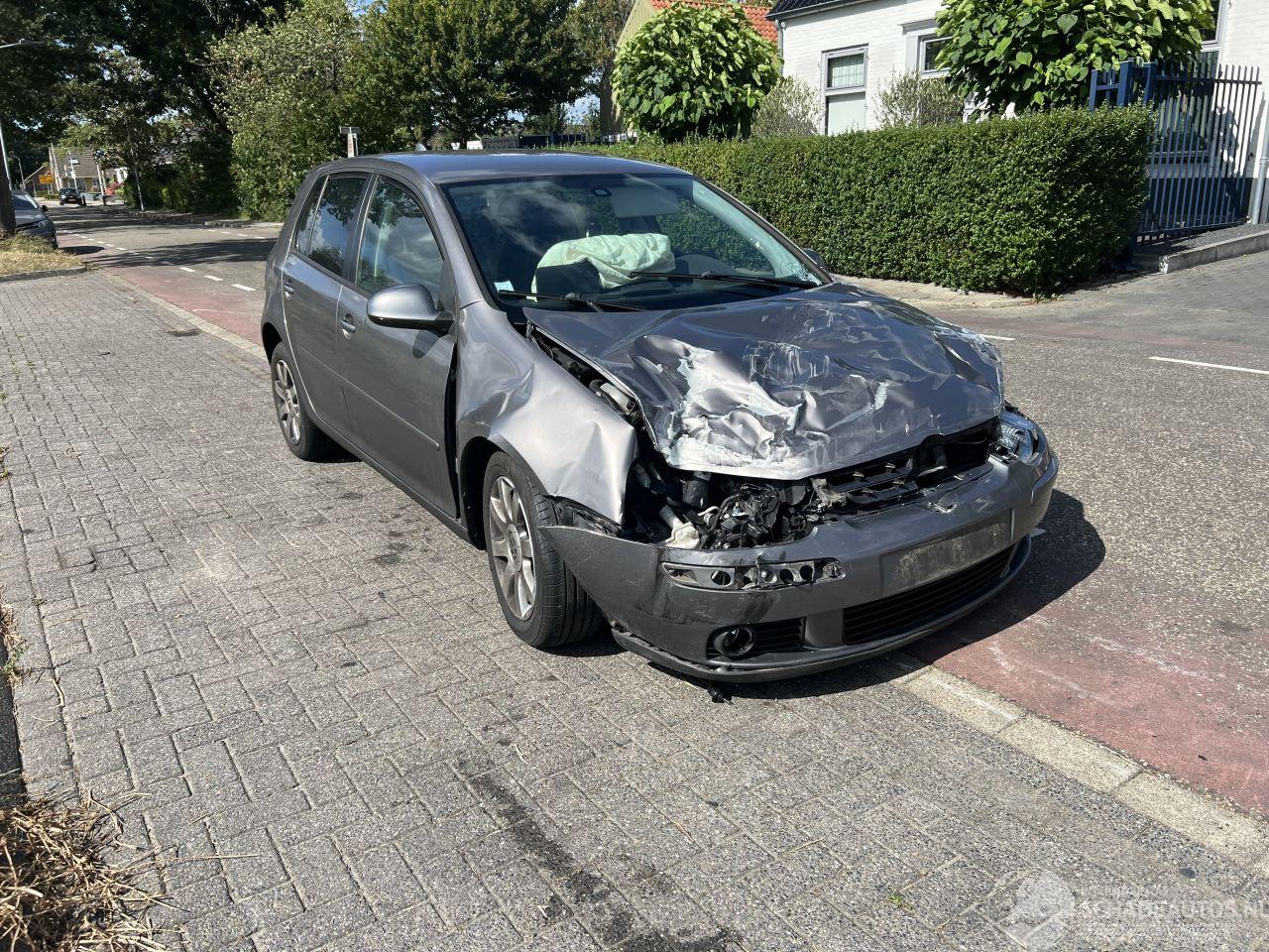 Volkswagen Golf 2.0 TDi 16V 140