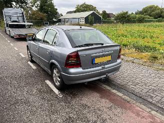Opel Astra 1.6-G-HB picture 4
