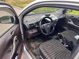 Toyota iQ 1.0-12V picture 5