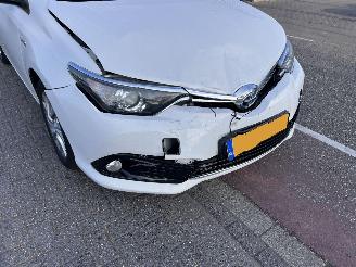 Toyota Auris 1.8-16V Hybrid Lease picture 8