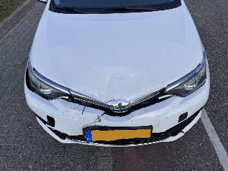 Toyota Auris 1.8-16V Hybrid Lease picture 6
