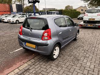 Nissan Pixo 1.0-12V picture 3