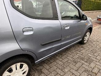 Nissan Pixo 1.0-12V picture 7