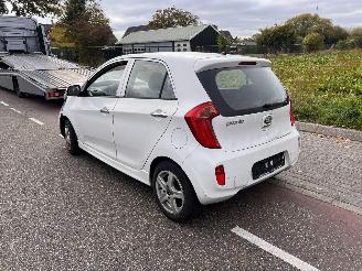Kia Picanto 1.0-12V picture 4