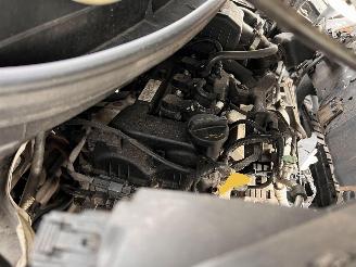 Kia Picanto 1.0-12V picture 6