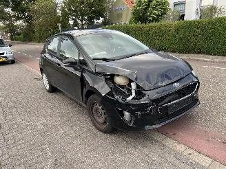 skadebil auto Ford Fiesta 1.1 Trend 2017/11