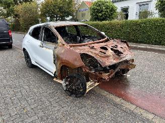 skadebil auto Ford Puma 1.0 Ecoboost Hybrid ST-Line 2021/5