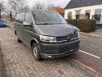škoda osobní automobily Volkswagen Transporter T6 2.0 TDi 103 kw Automaat L1H1 2015/10
