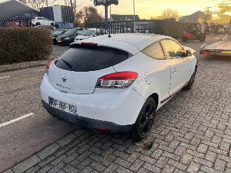 Renault Mégane III 1.5 DCi Coupe picture 3