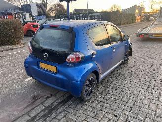 Toyota Aygo 1.0-12V picture 3