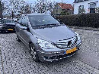 Schadeauto Mercedes B-klasse 170 2008/1