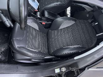 Peugeot 2008 1.2 Vti picture 6