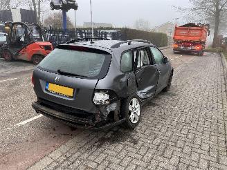 Volkswagen Golf 1.2 TSi Combi picture 3