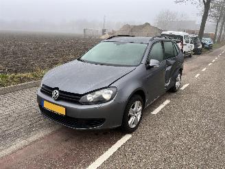 Volkswagen Golf 1.2 TSi Combi picture 5