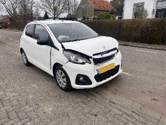 Schadeauto Peugeot 108 1.0-12V 2017/10