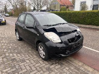 Coche accidentado Toyota Yaris 1.3-16V VVT-i SOL 2006/2