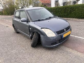 Vrakbiler auto Suzuki Swift 1.3 VVT 2007/11