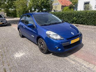 Avarii autoturisme Renault Clio 1.2-16v 2010/7