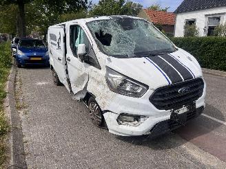 dommages fourgonnettes/vécules utilitaires Ford Transit Custom CUSTOM 300 2.0 TDCi L2H1 2021/11