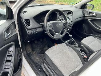 Hyundai I-20 1.2 HP i-Motion picture 5