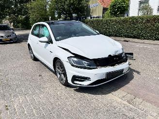 Volkswagen Golf 1.5 TSi Highline Business R 2018/1