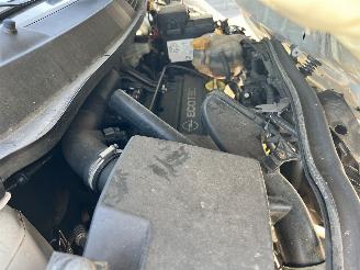 Opel Corsa 1.4-16V picture 6