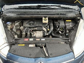 Citroën C4-picasso 1.6 DHiF picture 6