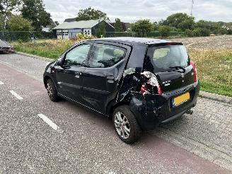 Suzuki Alto 1.0-12V picture 4
