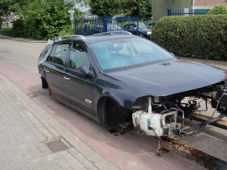 rozbiórka samochody osobowe Renault Laguna  2005/1