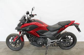 démontage motocyclettes  Honda NC 700  2015/11