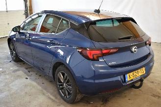 Opel Astra 1.2 Edition picture 5