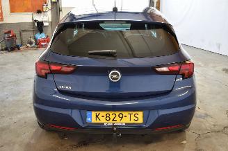 Opel Astra 1.2 Edition picture 5