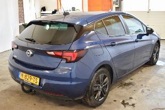 Opel Astra 1.2 Edition picture 6