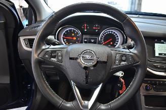 Opel Astra 1.2 Edition picture 11
