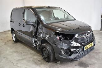 Coche accidentado Opel Combo 1.5D L1H1 Edition 2022/5
